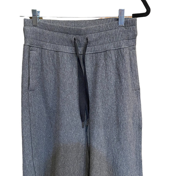 Lululemon Retreat Yourself Crop Heathered Core Dark Grey sz 6 - Picture 3 of 9